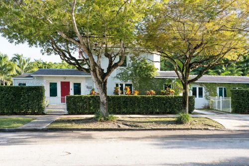 3001 Sw 4th Ave, Miami, FL, 33129-2607 | Card Image
