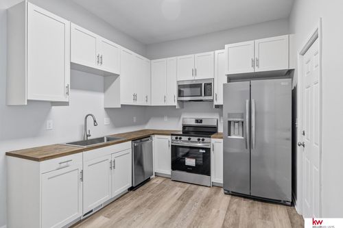 2321 N 45th St, Omaha, NE, 68104-4508 | Card Image