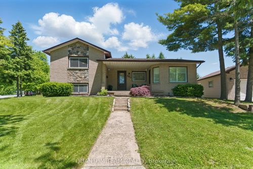 4124 Preston Ave, Niagara Falls, ON, L2H2C5 | Card Image