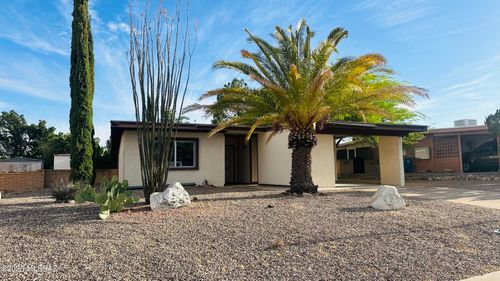 617 W Via San Mateo, Green Valley, AZ, 85614-3949 | Card Image