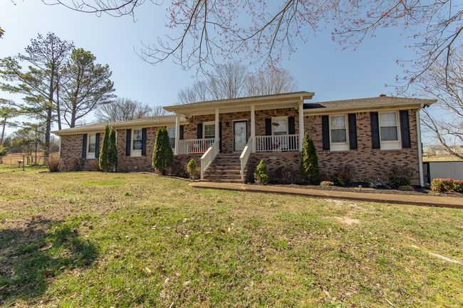 735 Streaming Water Loop, House other with 3 bedrooms, 4 bathrooms and null parking in Clifton TN | Image 8