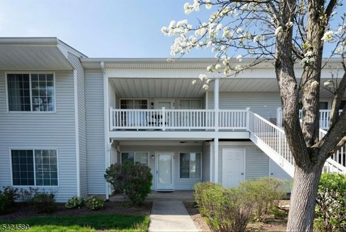 26-26 Larkspur Ct, Bedminster, NJ, 07921-1510 | Card Image