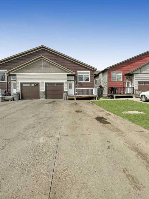 b-11342 105 Ave, Grande Prairie, AB, T8V3Z3 | Card Image