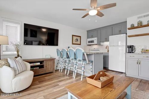 unit-104-15 Nathan Ave, Wrightsville Beach, NC, 28480-2116 | Card Image