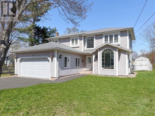 16 Lansdowne Ave, Charlottetown, PE, C1A3J2 | Card Image