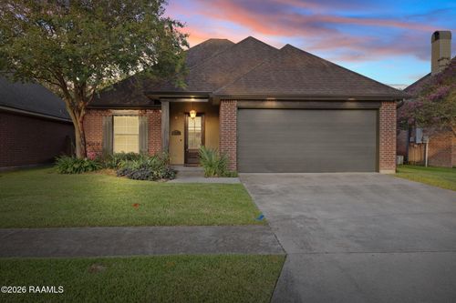 119 Cedar Hills Dr, Youngsville, LA, 70592-5765 | Card Image