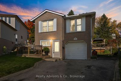 20 Farmington Pl, House other with 3 bedrooms, 2 bathrooms and 5 parking in Kitchener ON | Image 1