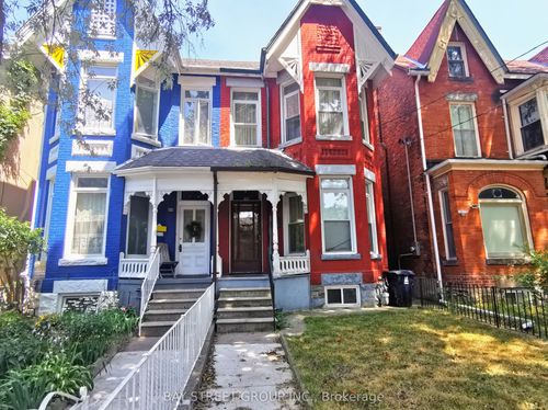 35 Borden St, Toronto, ON, M5S2M8 | Card Image