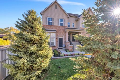 22338 Abbey Ln, Dearborn, MI, 48124-2243 | Card Image
