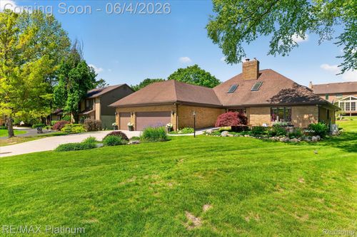 31125 Westwood Rd, Farmington Hills, MI, 48331-1471 | Card Image