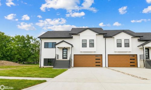 927 Horizon St, Burlington, IA, 52601-3067 | Card Image