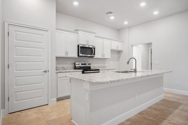 5141 Modeno St, Condo with 4 bedrooms, 3 bathrooms and null parking in Fort Pierce FL | Image 4