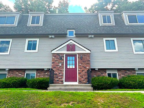 70 Evergreene, Wallingford, CT, 06492-2977 | Card Image