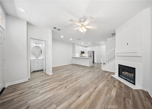 unit-d-25759 Perlman Pl, Stevenson Ranch, CA, 91381-2360 | Card Image