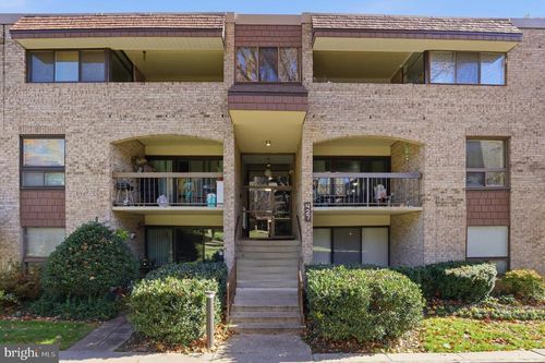 apt-t2-427 Christopher Ave, GAITHERSBURG, MD, 20879-3543 | Card Image