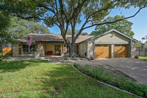 2400 Muirfield Circle, Austin, TX, 78747 | Card Image