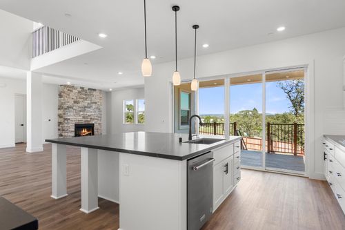 428 Canyon Creek Dr, Auburn, CA, 95602 | Card Image