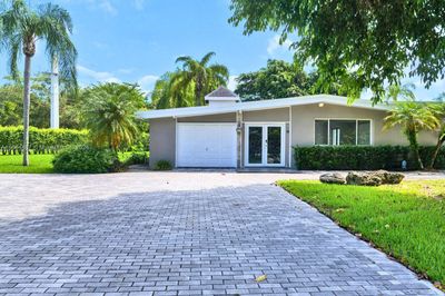 12401 Sw 80th Ave, House other with 4 bedrooms, 2 bathrooms and null parking in Pinecrest FL | Image 1