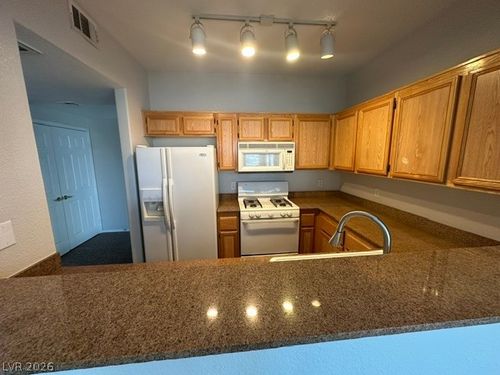 2098-9975 Peace Way, Las Vegas, NV, 89147-8268 | Card Image