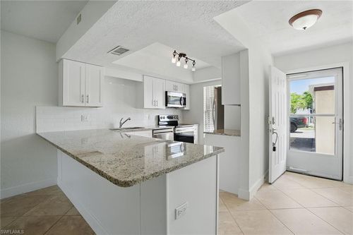 f105-16251 Dublin Cir, Fort Myers, FL, 33908-3219 | Card Image