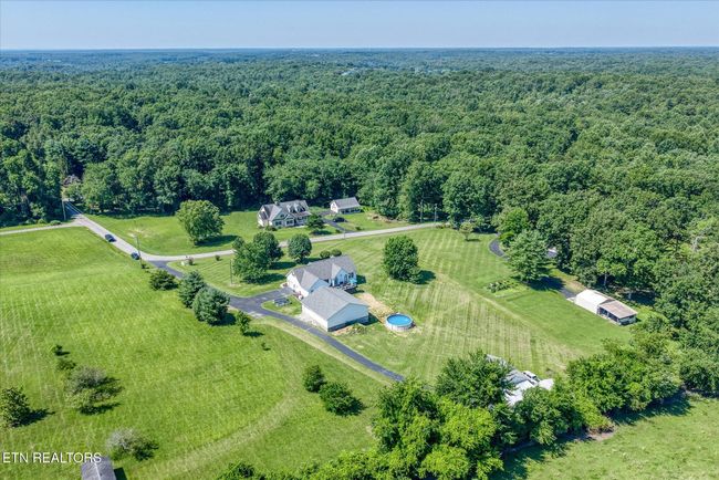 1036 Circle Drive Drive, House other with 3 bedrooms, 2 bathrooms and 4 parking in Jamestown TN | Image 48