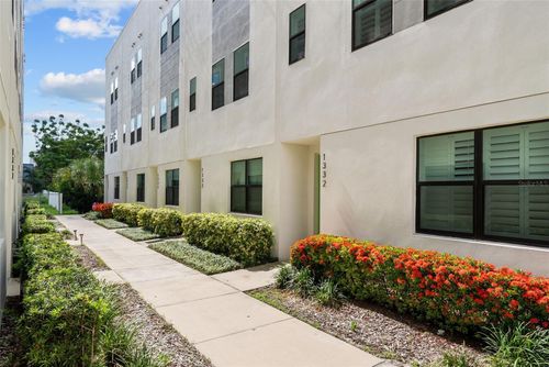 8-1332 W Gray Street, TAMPA, FL, 33606 | Card Image