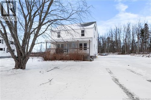 2109 Champlain St, Dieppe, NB, E1A7J4 | Card Image