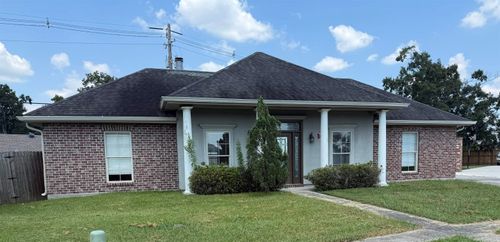 5716 Dene Dr, Houma, LA, 70364-3724 | Card Image