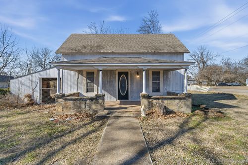 205 Locust St, Oologah, OK, 74053-3204 | Card Image