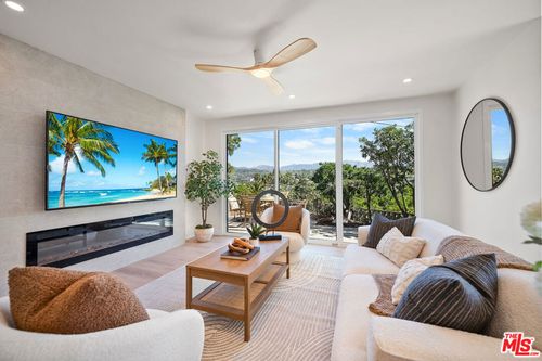 3260 Sagamore Way, Los Angeles, CA, 90065-4817 | Card Image