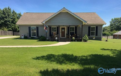 708 County Road 1447, Vinemont, AL, 35179-7616 | Card Image