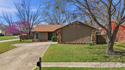 4508 Ironwood Ave, Broken Arrow, OK, 74011-3023 | Card Image