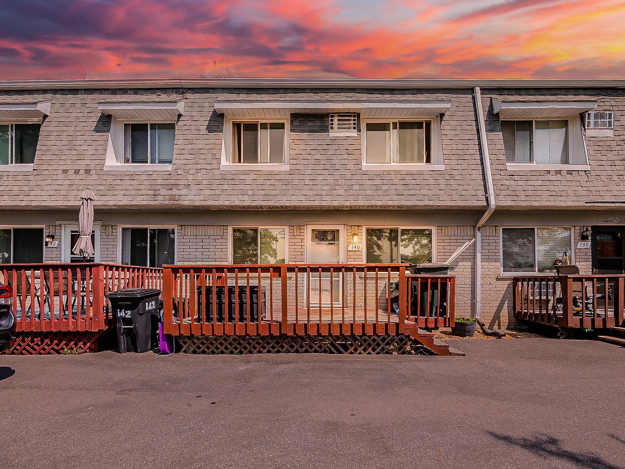 Ladd Rd, Walled Lake, MI 48390