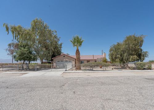 2285 Sand Flower Ave, Thermal, CA, 92274-8591 | Card Image