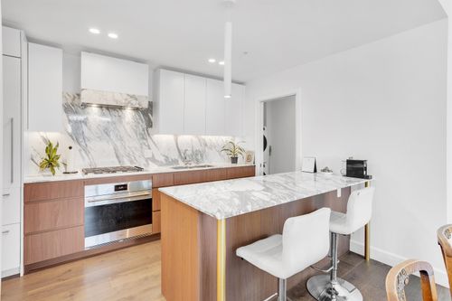 307-3668 W 10th Ave, Vancouver, BC, V6R2G3 | Card Image