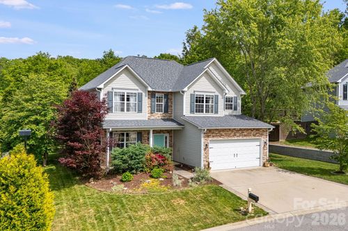 20 Stone River Dr, Asheville, NC, 28804-4408 | Card Image