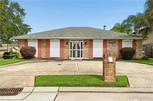 12001 E Barrington Dr, New Orleans, LA, 70128-2405 | Card Image