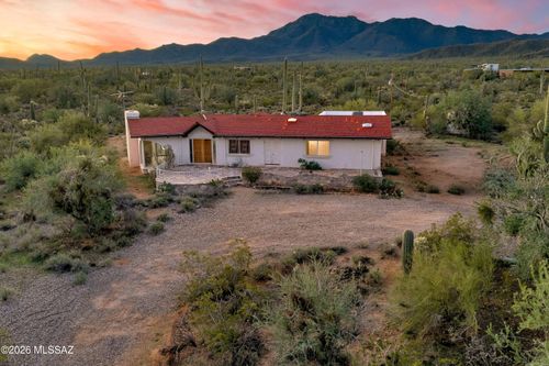 5730 N Tula Ln, Tucson, AZ, 85743-8609 | Card Image