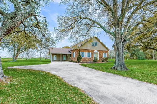 1826 County Road 469, El Campo, TX, 77437-4373 | Card Image