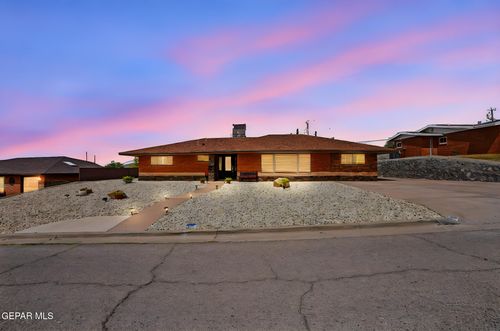 4209 Buckingham Dr, El Paso, TX, 79902-1345 | Card Image