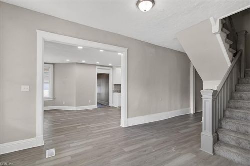 2714 Marlboro Ave, Norfolk, VA, 23504-4542 | Card Image