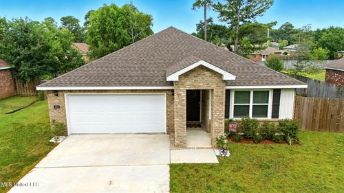 3301 N 7th St, Ocean Springs, MS, 39564-1041 | Card Image