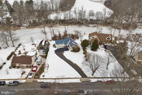 16 Greenfield Dr, ALLENTOWN, NJ, 08501-1635 | Card Image