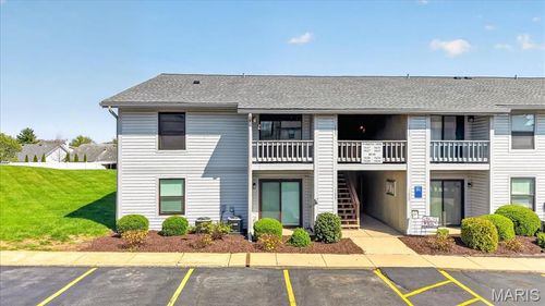 1637 Summergate Pkwy, Saint Peters, MO, 63303-6387 | Card Image