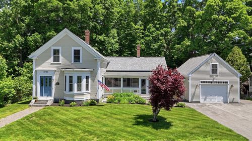 55 Broadway St, Westford, MA, 01886-2106 | Card Image