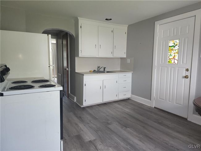 4390 Prior to Tenant moving | Image 36