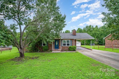 132 Hicks Rd, Grover, NC, 28073-9555 | Card Image