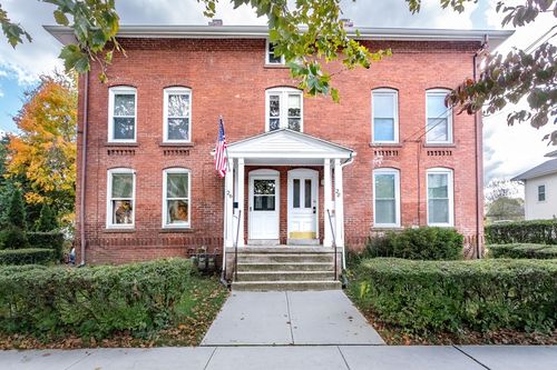 28 Orange St, Westfield, MA, 01085-2347 | Card Image