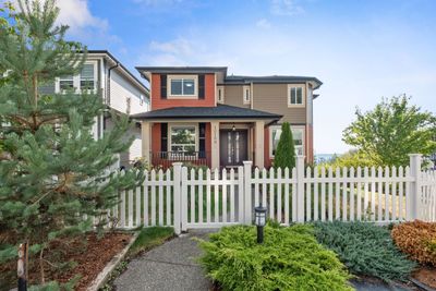 10169 246a St, House other with 7 bedrooms, 4 bathrooms and 4 parking in Maple Ridge BC | Image 2