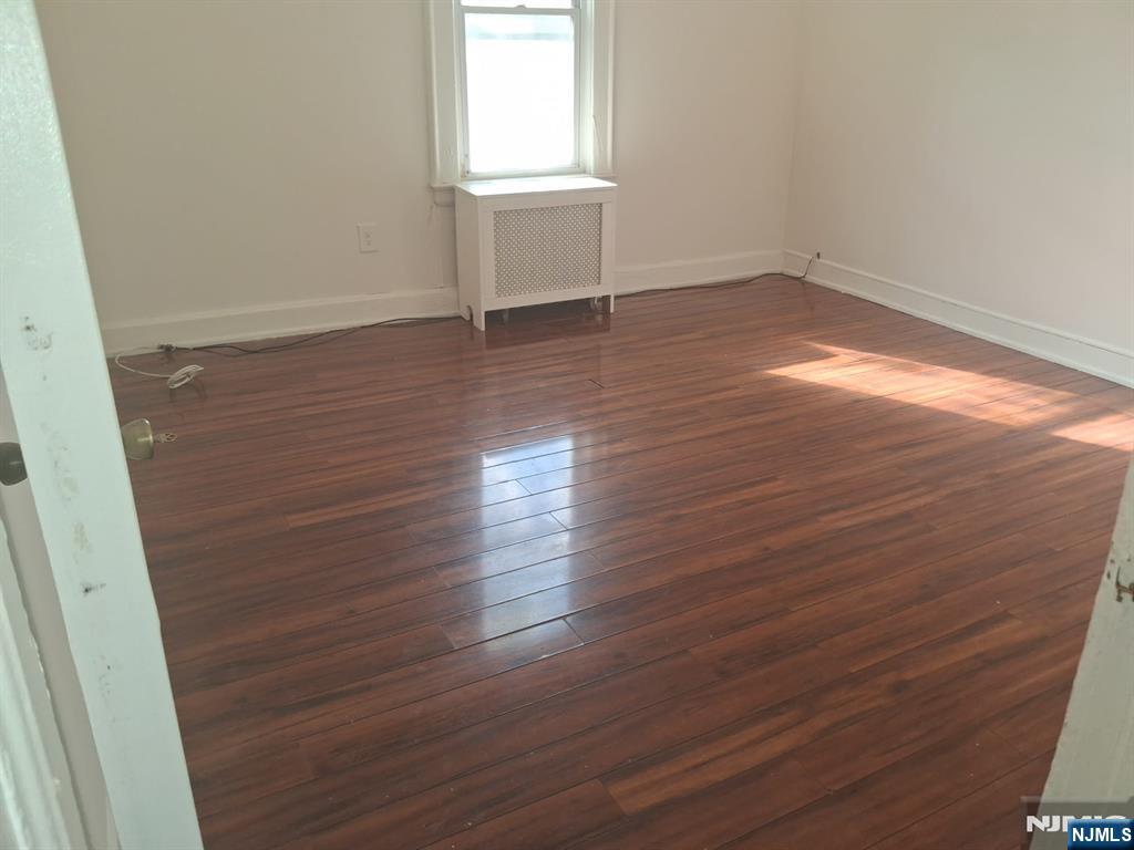 Residential Lease in Newark 4
